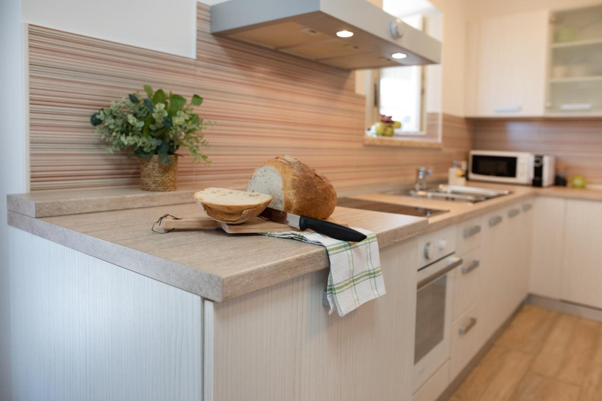 Appartamento Truffle House Karlic Buzet Esterno foto