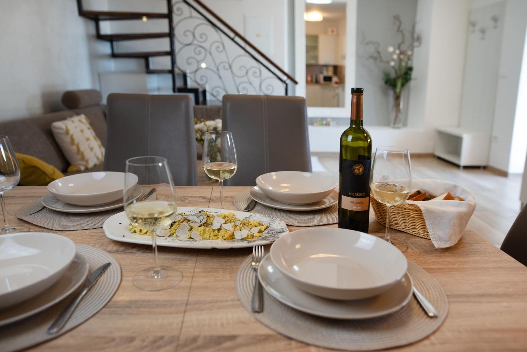 Appartamento Truffle House Karlic Buzet Esterno foto