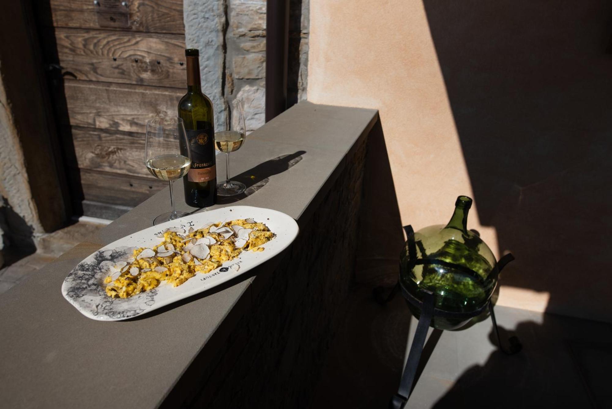Appartamento Truffle House Karlic Buzet Esterno foto